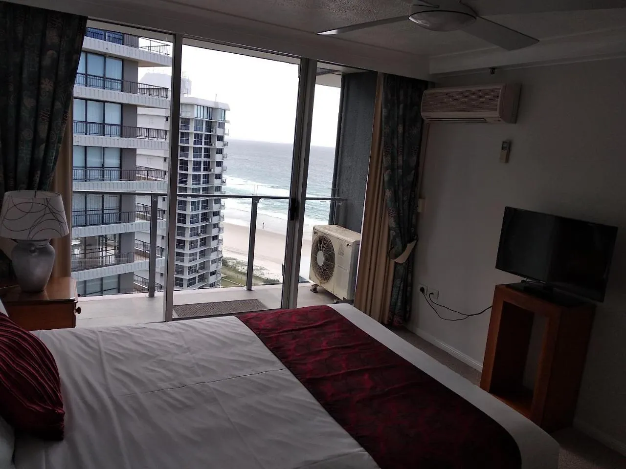 Sunbird Beach Resort Main Beach Gold Coast Austrália