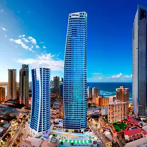 Hilton Surfers Paradise & Residences منتجع